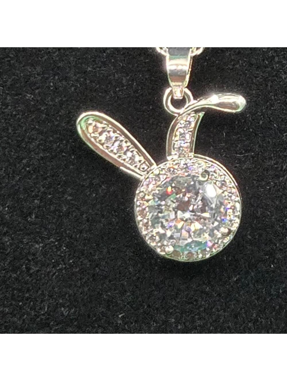 Women's Silver and Gold Jewellery